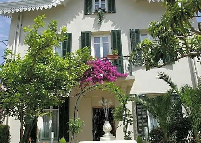 Hotel Chalet De L'Isere Cannes